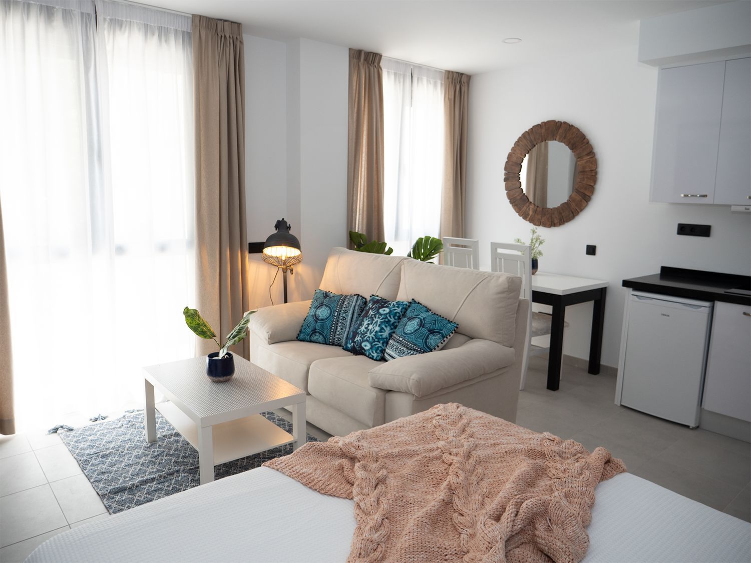 Estudio en Calle Dávila Bertoli, 20 - Foto 1