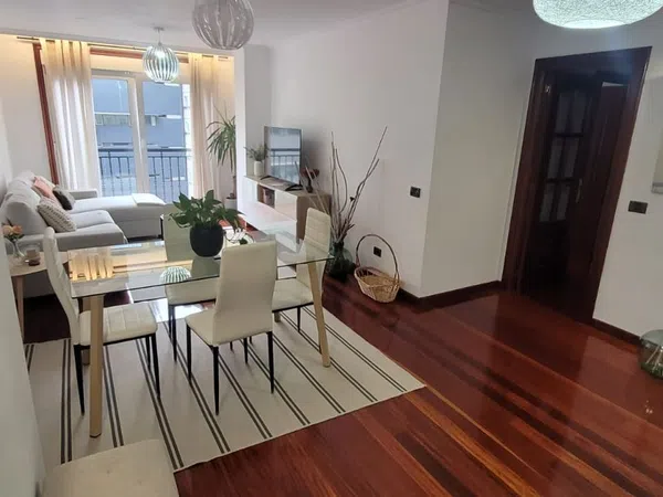 Piso en calle de Rosalía de Castro, 30 - Foto 2