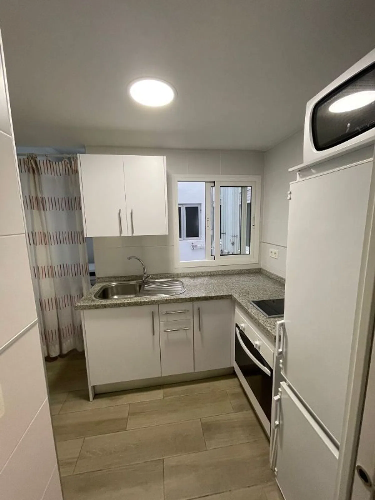 Piso en calle Barcenillas, 1 - Foto 2