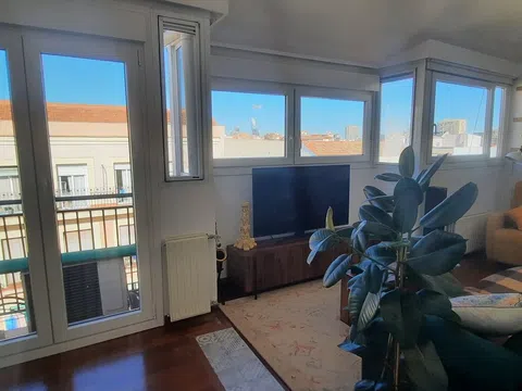 Ático en calle de Hernani, 14