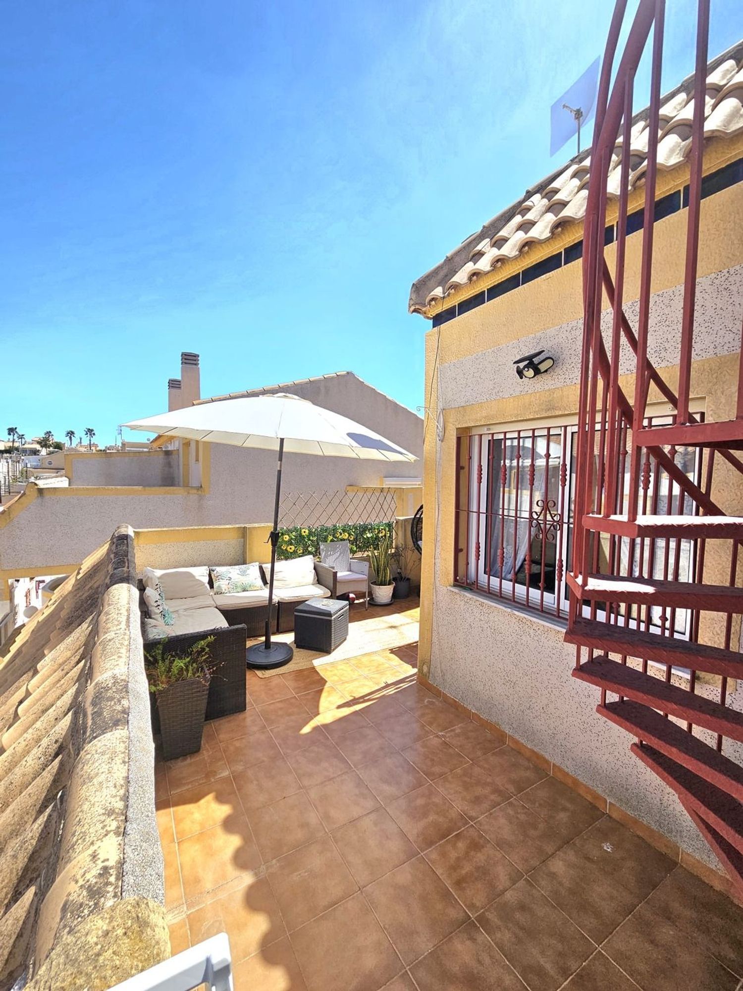 Chalet pareado en Calle Leman, 5, Zona Lago - Los Almendros - Foto 26