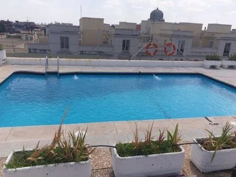 Piso en calle de Treviño, 1