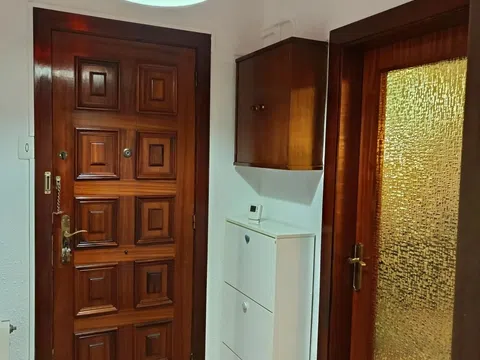 Piso en plaza del Congrés Eucarístic, 12