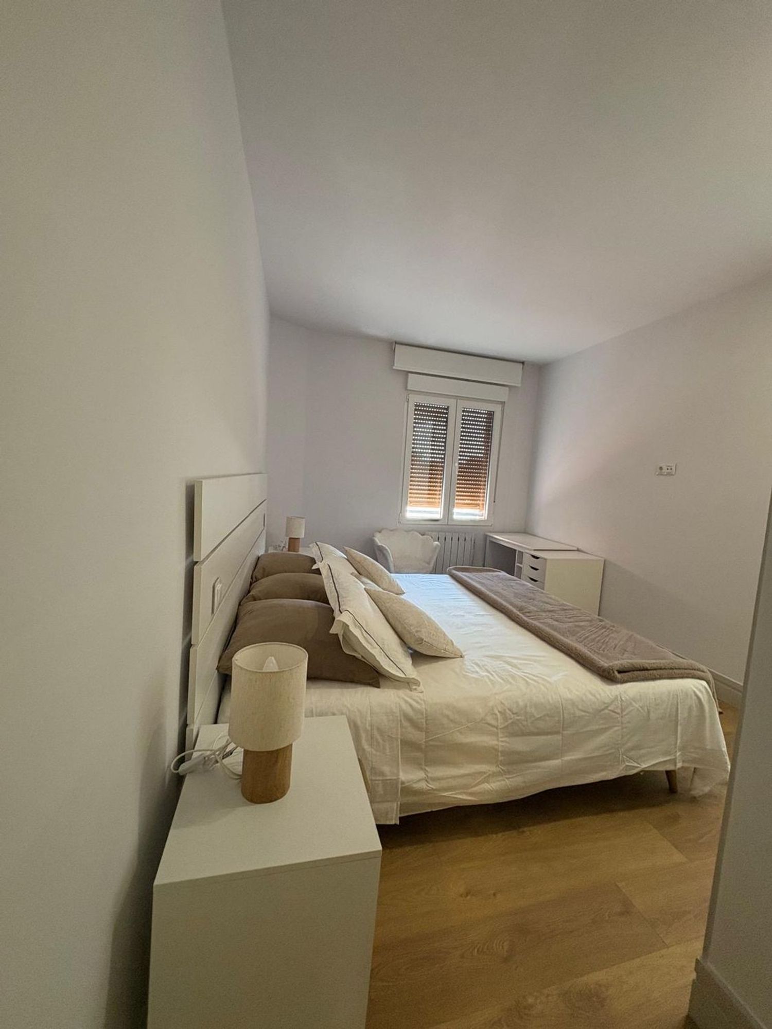 Piso en calle de Treviño, 47 - Foto 2