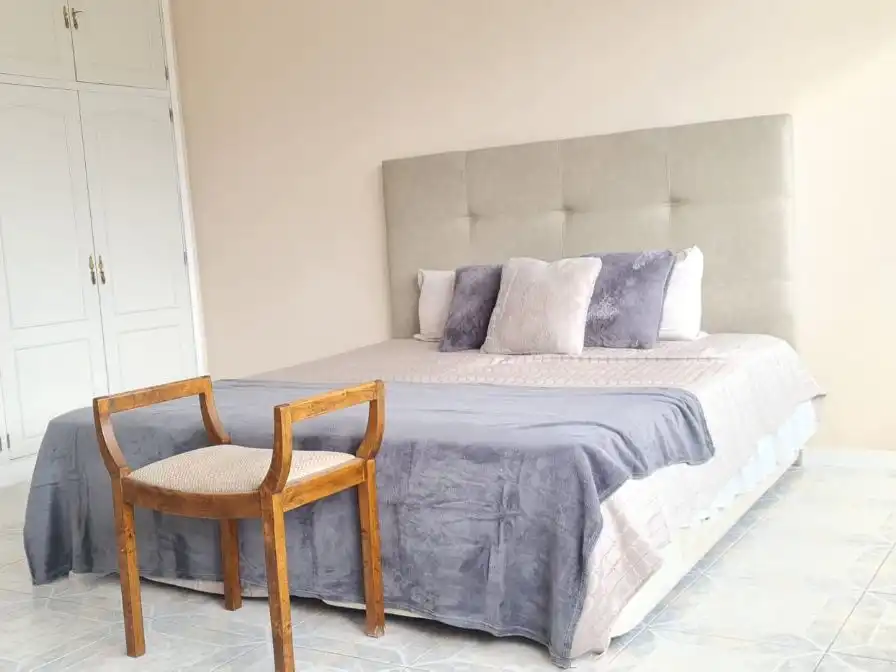 Chalet en  Calle Bélgica 25 - Foto 3