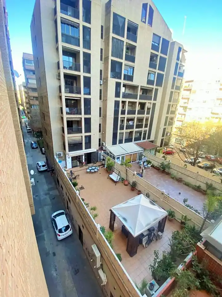 Piso en  Carrer de Bèlgica - Foto 17