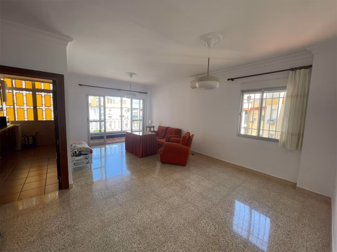 Piso en  Avenida Doctor Fedriani 7S
