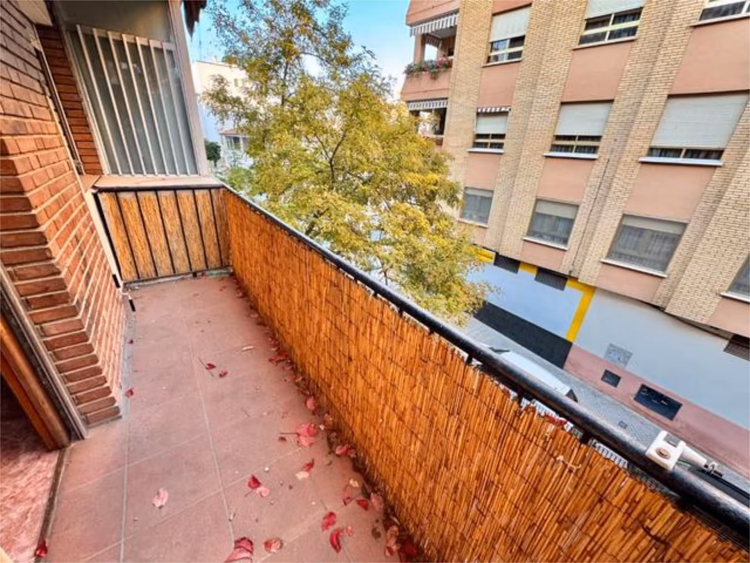 Piso en Ciudad Jardín - Foto 9