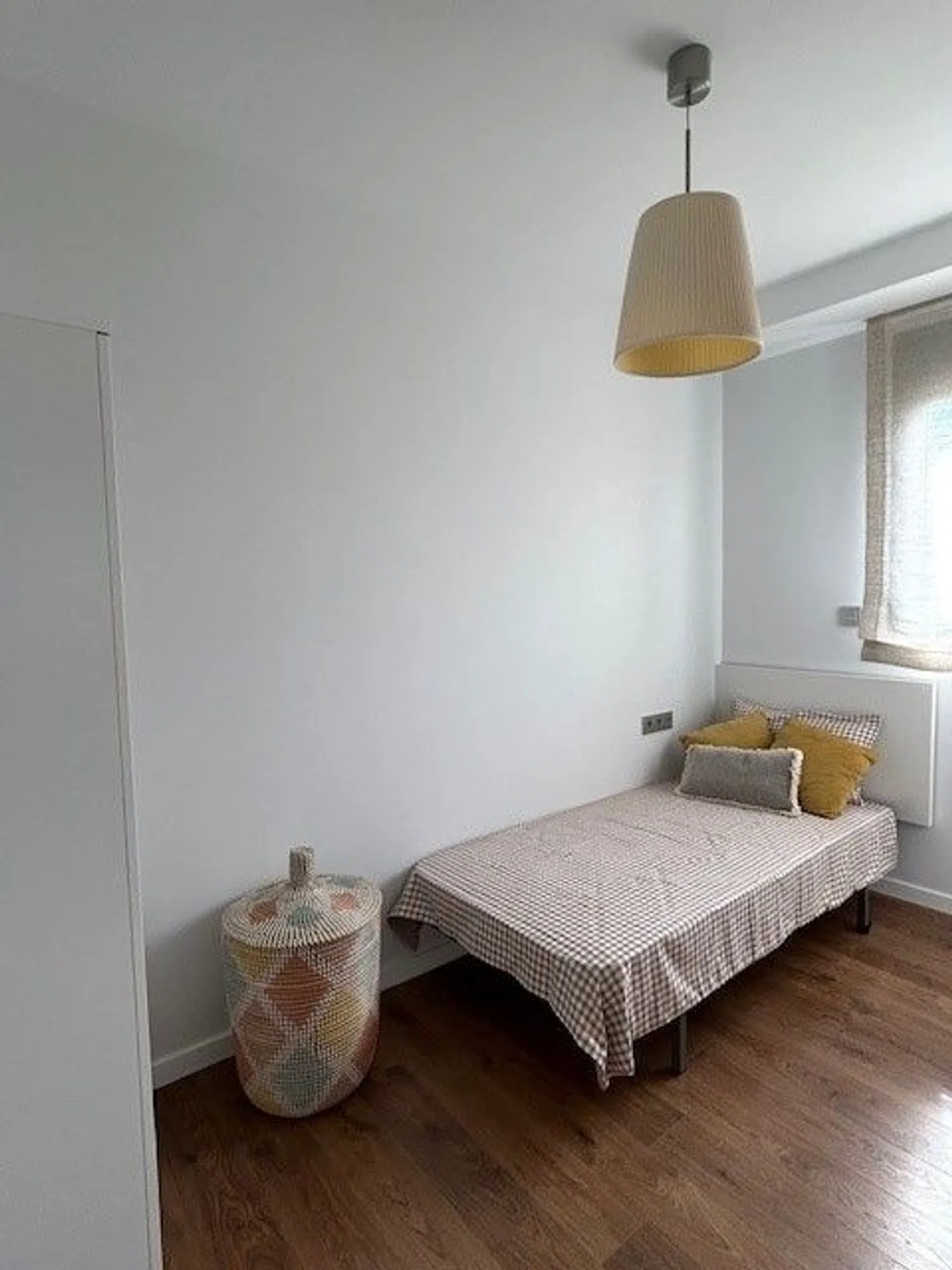 Piso en avenida de la Ilustración, 101 - Foto 16