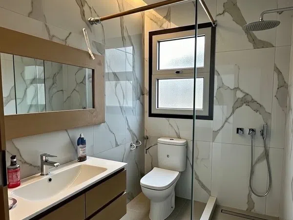 Piso en calle Frederic Mompou, 34 - Foto 2