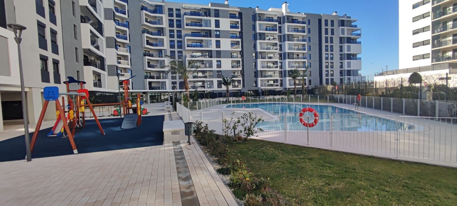 Piso en calle Juan Caturla Gosálvez, 4