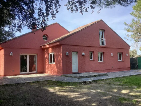 Casa independiente en Urb. guadamonte Raya del Palancar - Guadamonte