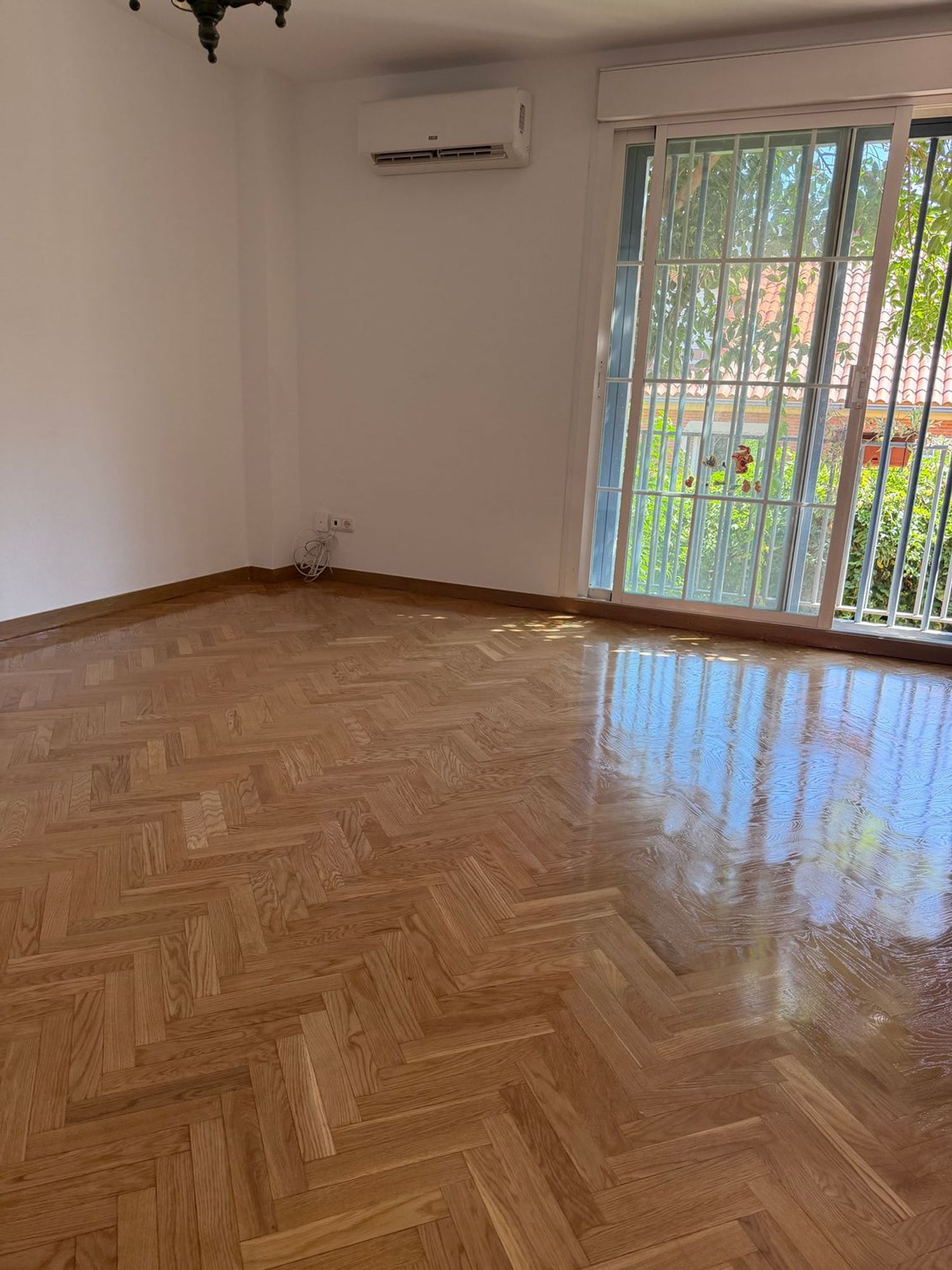 Chalet adosado en Calle Valle de Cardos, Valdezarza - Foto 8