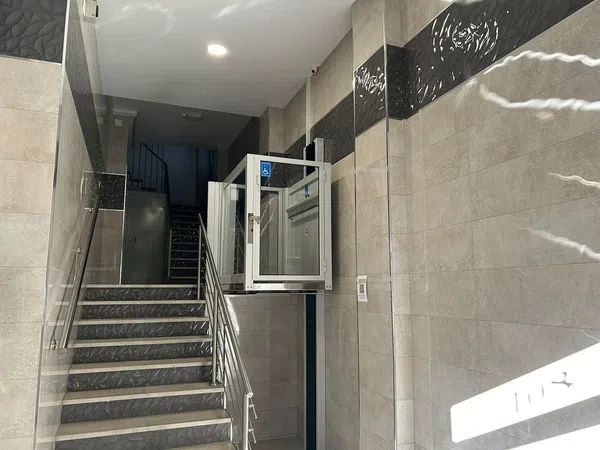 Piso en Avenida de Cesáreo Alierta, 103 - Foto 2