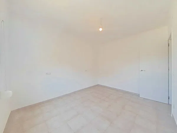 Piso en Barrio Lloreda - Foto 9