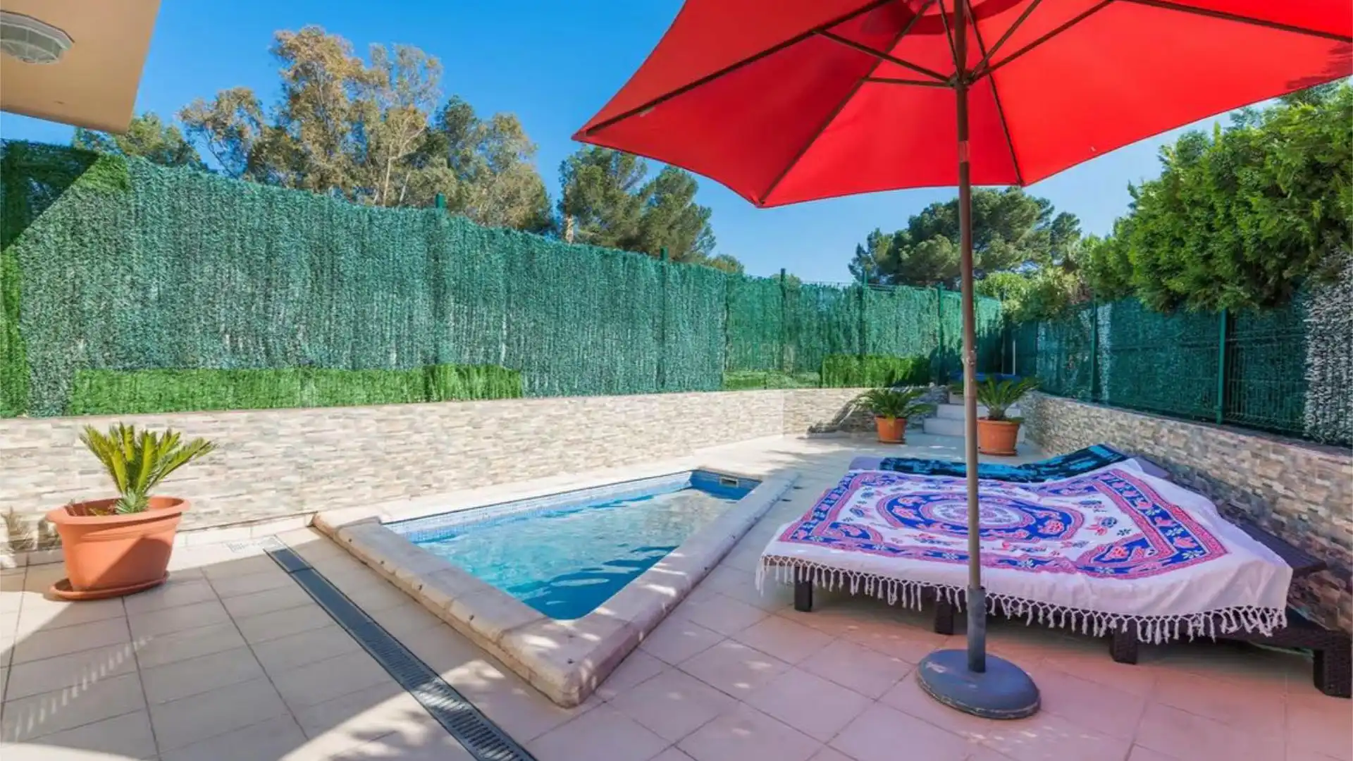 Casa adosada en  Camí d'Alcanada 8 - Foto 2