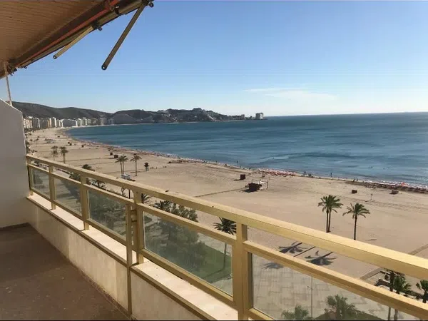 Piso en avenida Alacant, 14