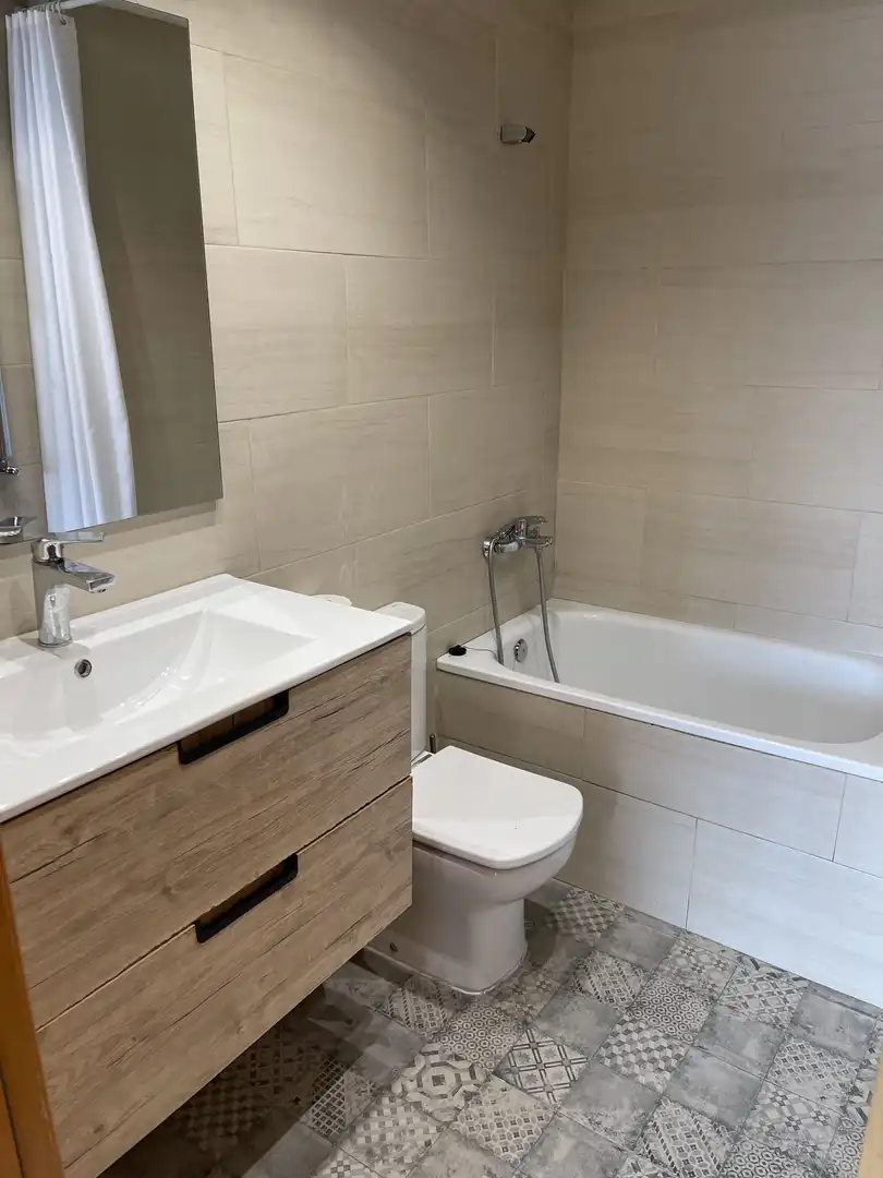 Piso en  Carrer de Josep Vidal i Granés 76 - Foto 13