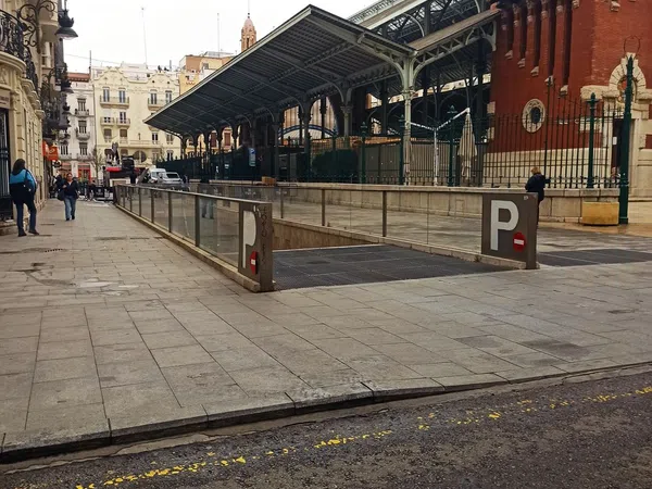Piso en calle de Martínez Ferrando, 7 - Foto 1