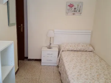 Piso en  Calle Clara de Jesús Montero 30 - Foto 8