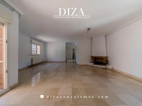 Casa o chalet independiente en Avenida de la Victoria - Foto 10