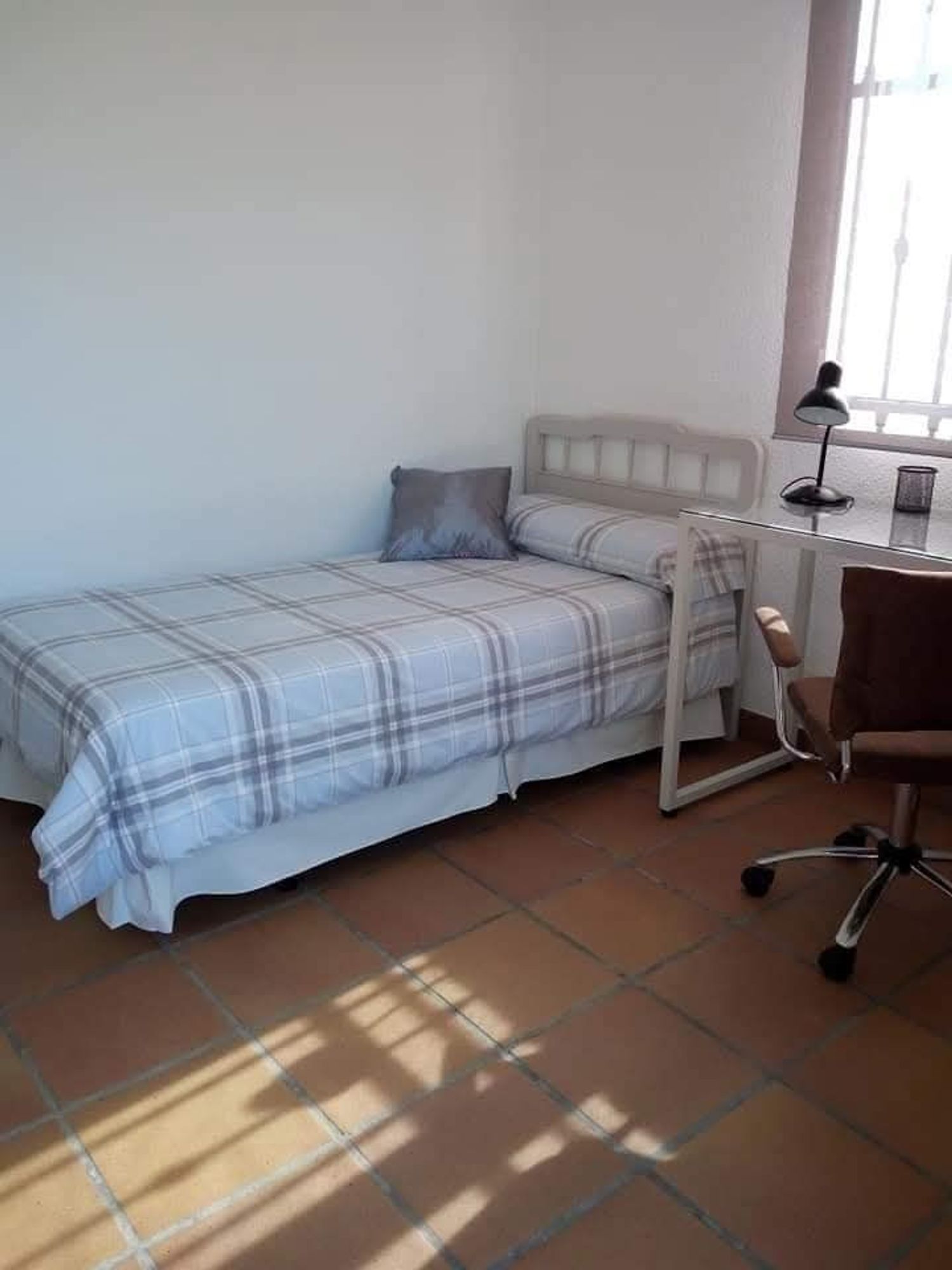 Estudio en Calle Cabo Carmona Chamizo, 60 - Foto 4