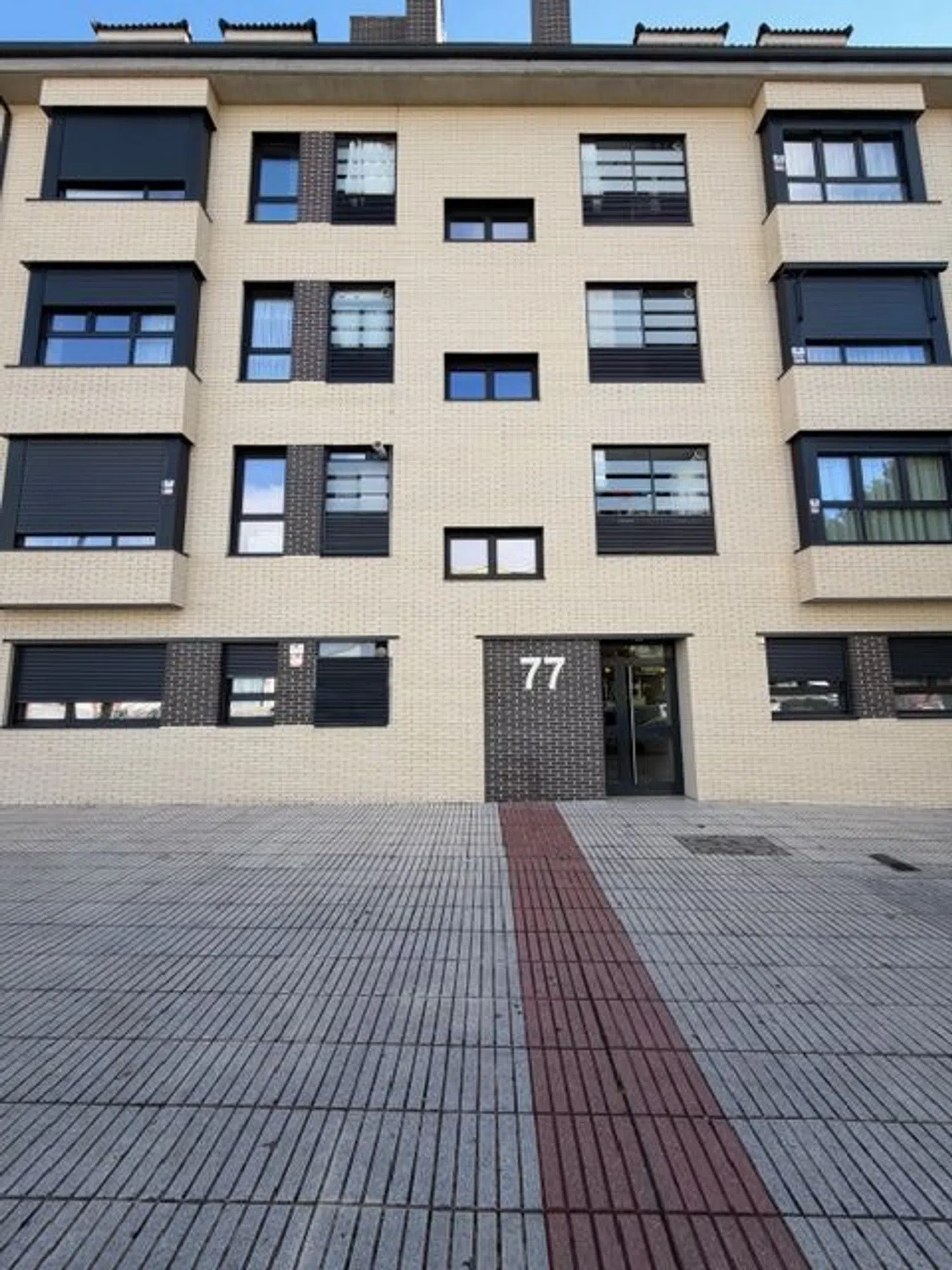 Piso en calle Luis Sauquillo, 77