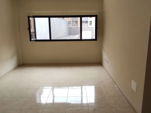 Piso en calle Aveti, 35