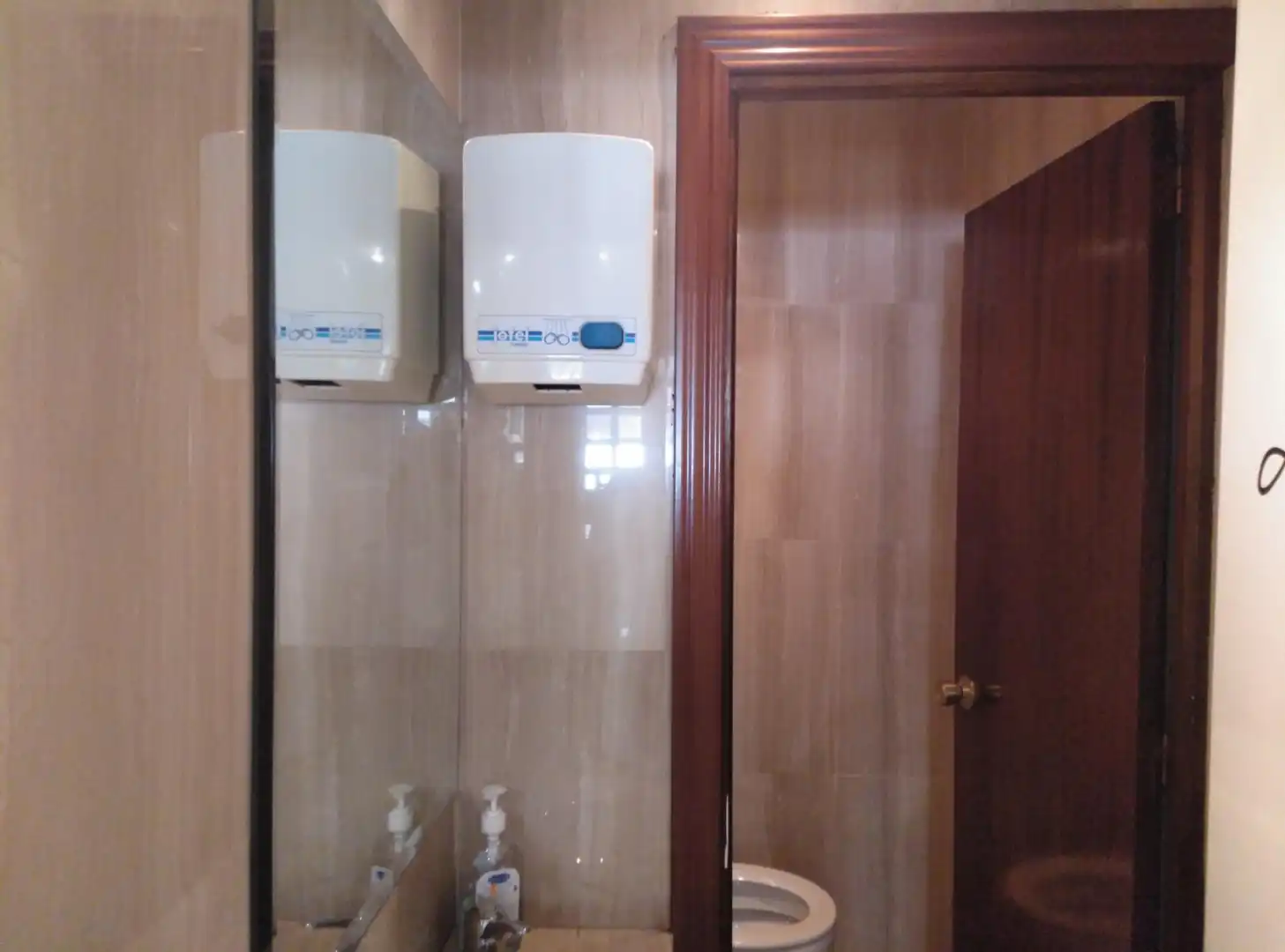 Local comercial en  Calle de Calahorra 56 - Foto 3