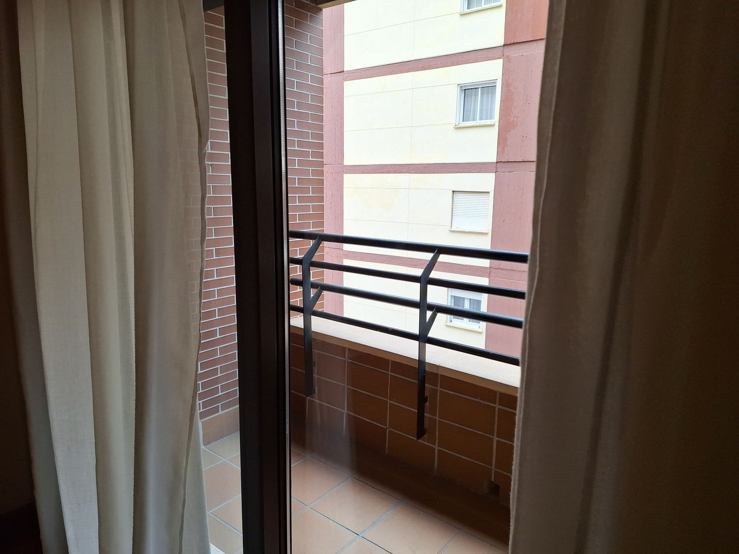 Piso en Calle Antonio Gaudí, 6, Cercadilla - Medina Azahara, Córdoba - Foto 3