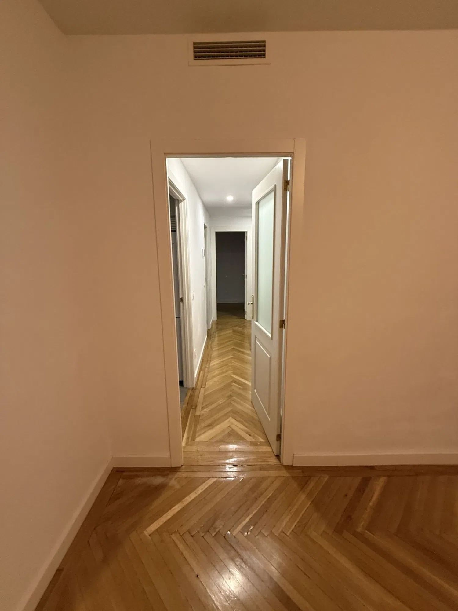 Piso en Barrio Vallehermoso - Foto 12