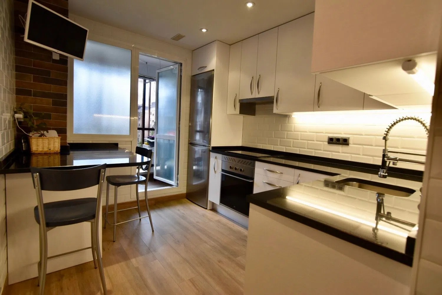 Piso en avenida del Talgo, 216 - Foto 4