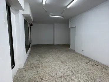 Local comercial en Esplugues de Llobregat - Foto 8