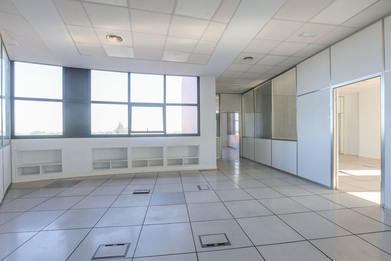 Oficina en Calle Luis Fuentes Bejarano, 60, Alcalde L. Uruñuela - Palacio de Congresos - Foto 15
