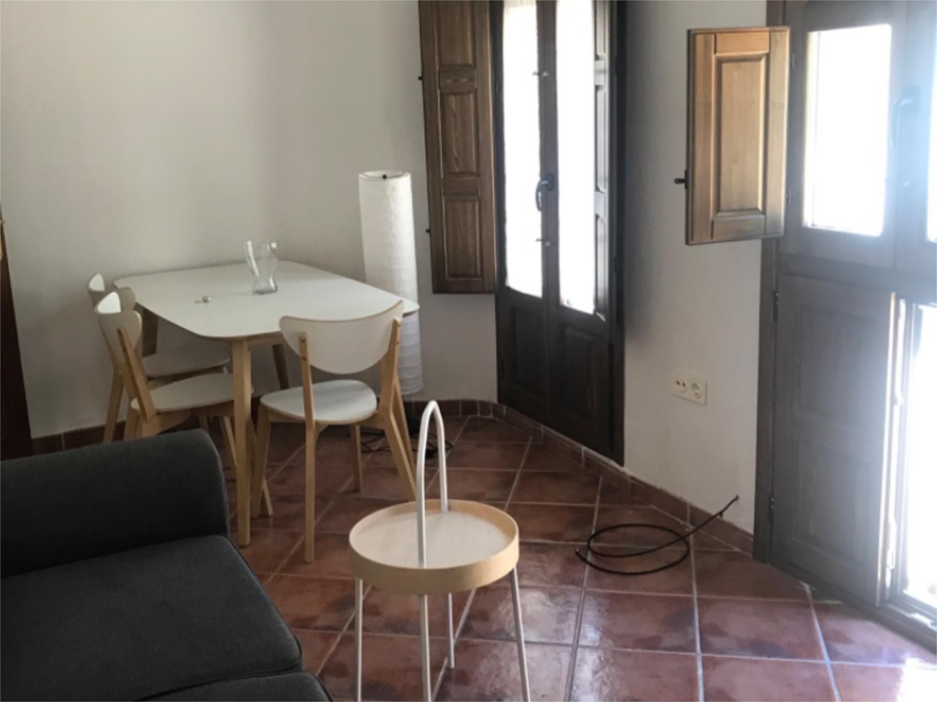 Piso en  Cuesta de San Gregorio 32