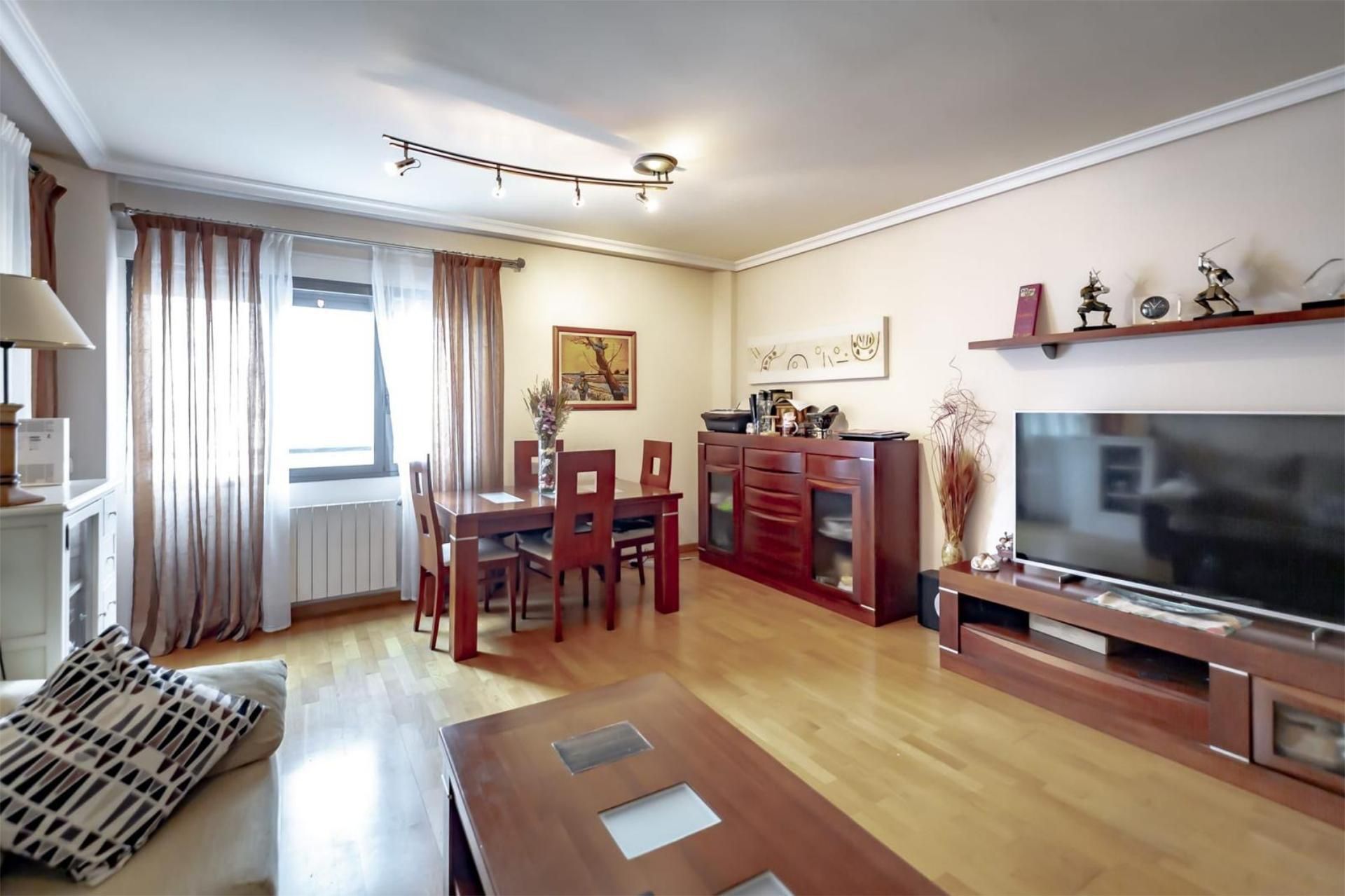 Piso en  Calle Dulce María Loynaz 9 - Foto 8