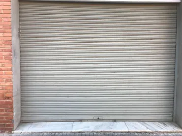 Local comercial en calle Carrer d'Amèrica 24 - Foto 1