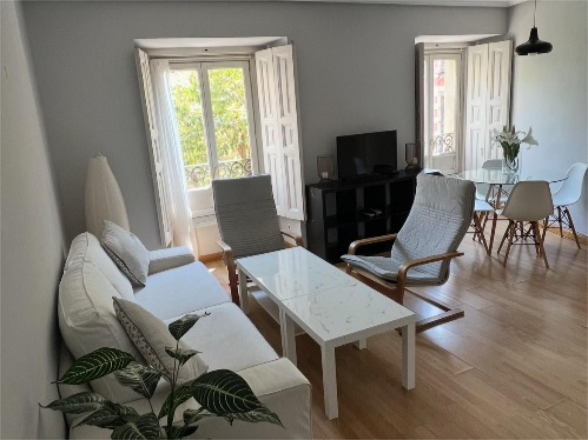 Piso en calle Calle de Fuencarral 83