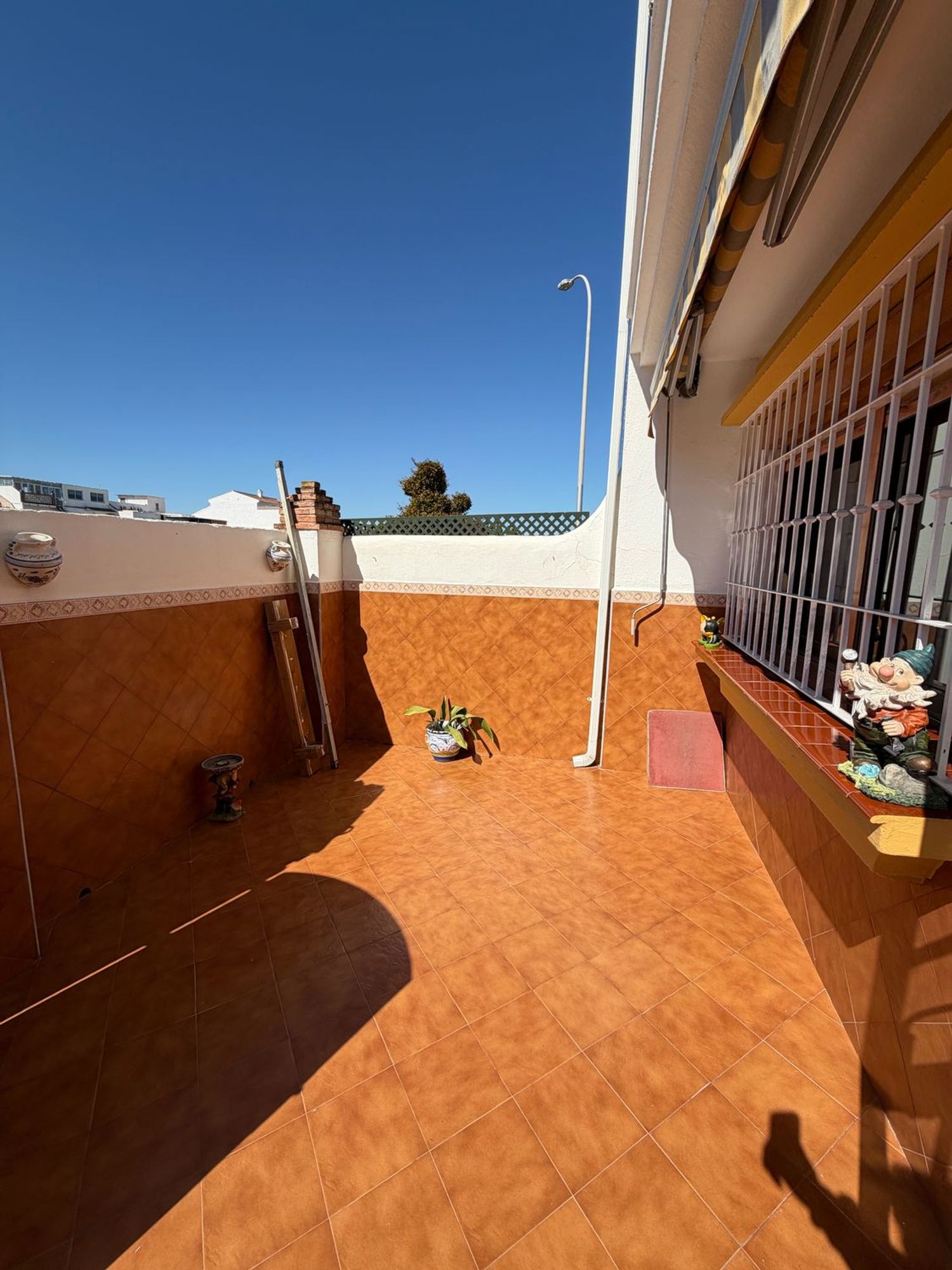 Chalet pareado en calle Eco de Málaga, 28 - Foto 3