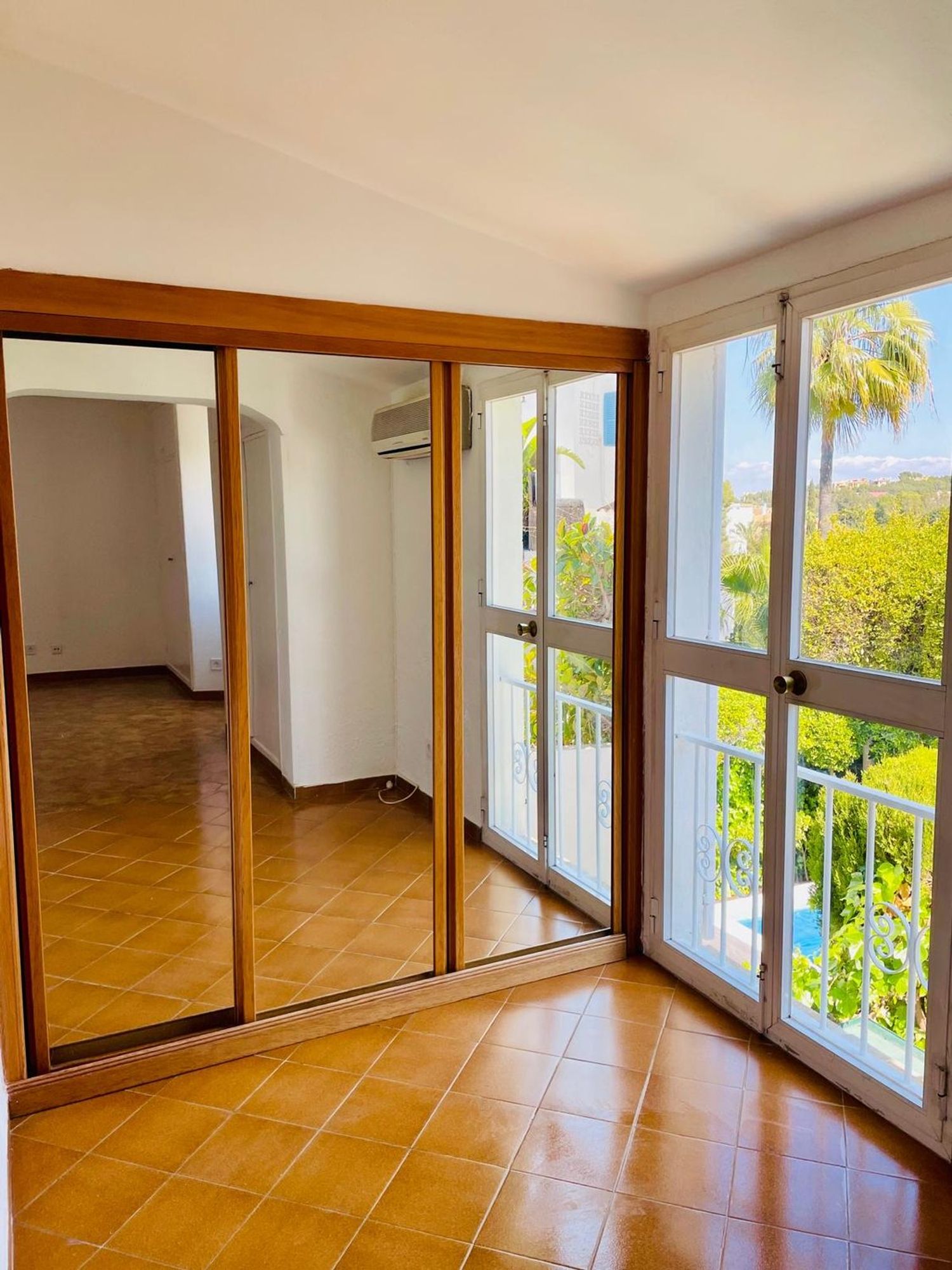 Chalet adosado en calle Julià Vicenç, 16 - Foto 5