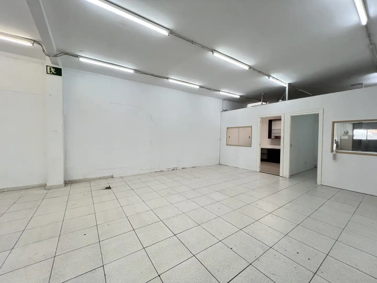 Local comercial en Badalona - Foto 3
