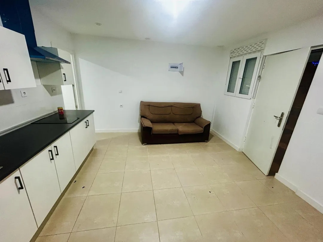 Piso en  Carrer Esperidion Porta Requesens 72a - Foto 1