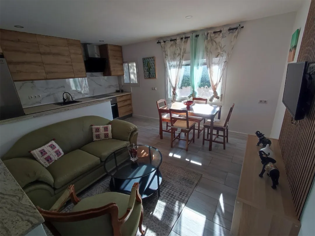 Planta baja en  Carrer Font Obrador 29 - Foto 5