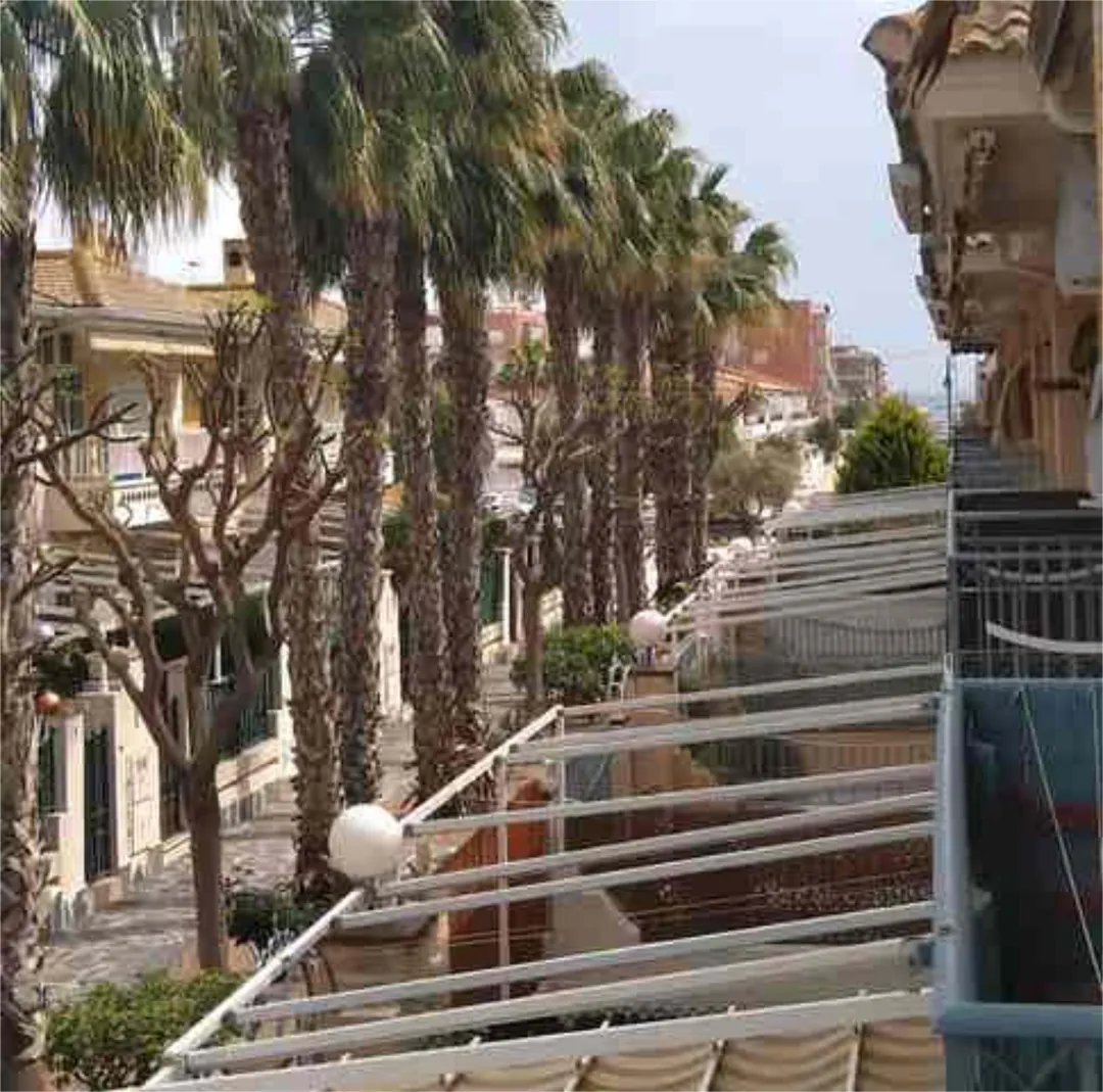 Casa adosada en zona del museo de la Mar - Foto 9