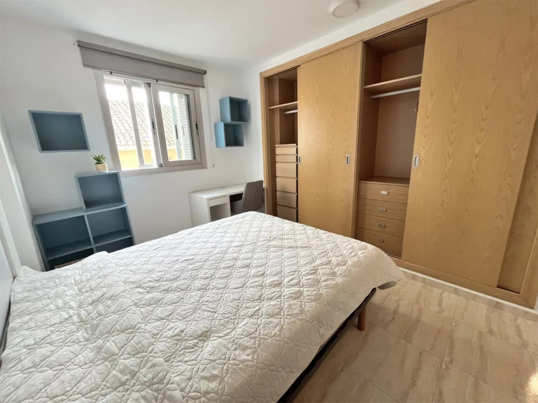 Piso en  Carrer del Pare Guillem Vives 4 - Foto 5