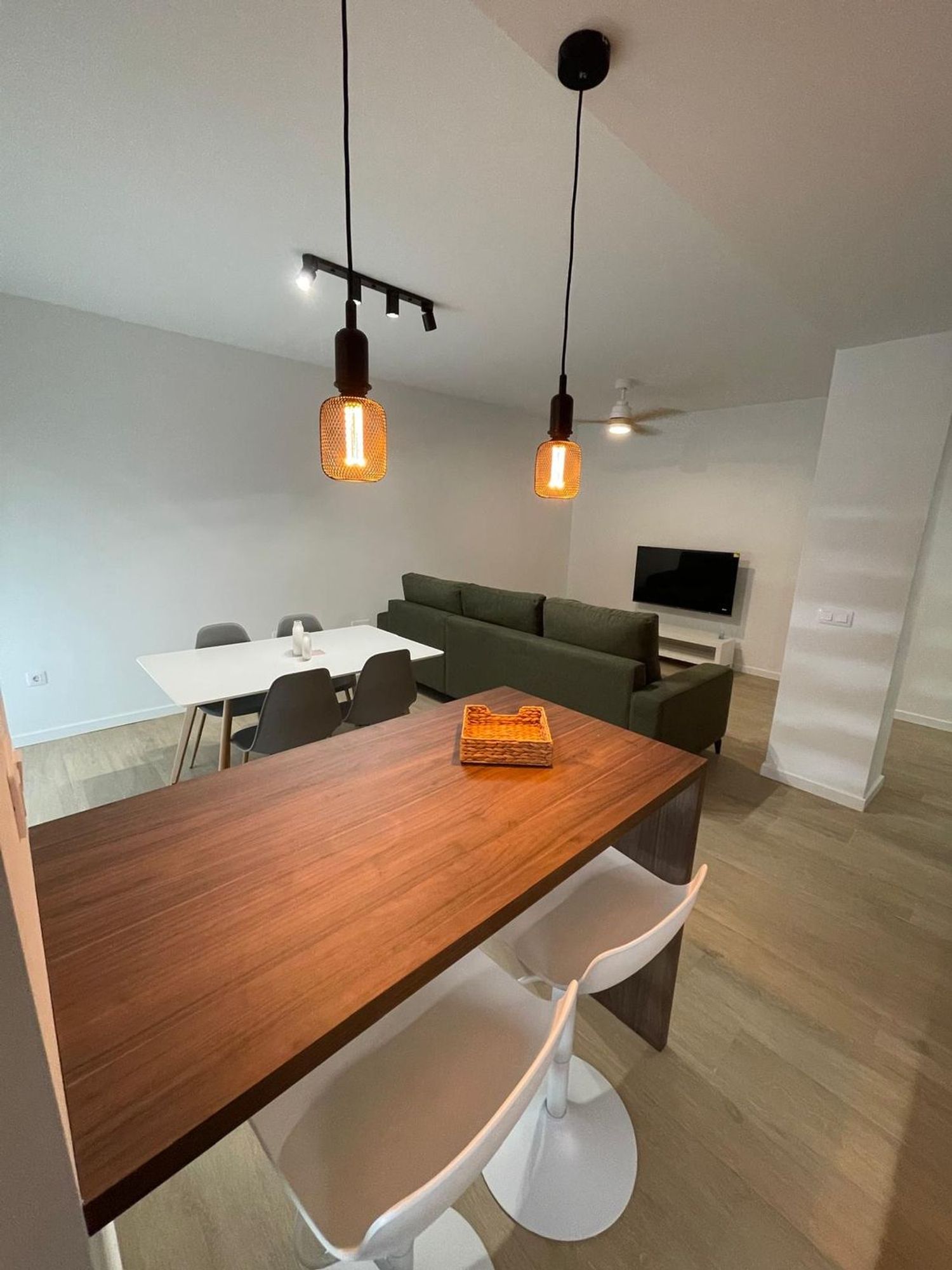 Piso en avenida Don Juan de Borbon, 94 - Foto 5