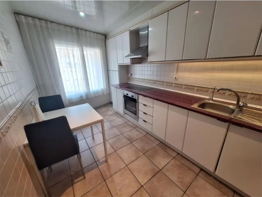 Casa adosada en  Carrer de Còrdova 242 - Foto 11