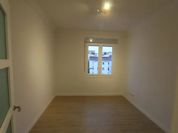 Piso en calle de la Media Luna, 34