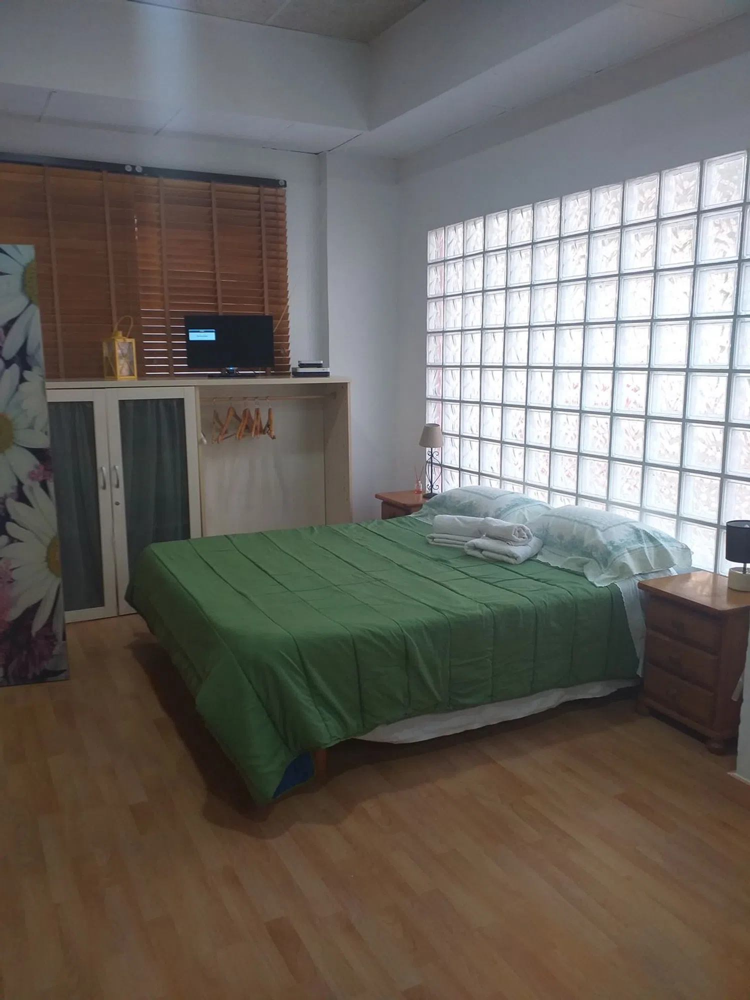 Estudio en calle del Poeta Durán i Tortajada, 21 - Foto 1