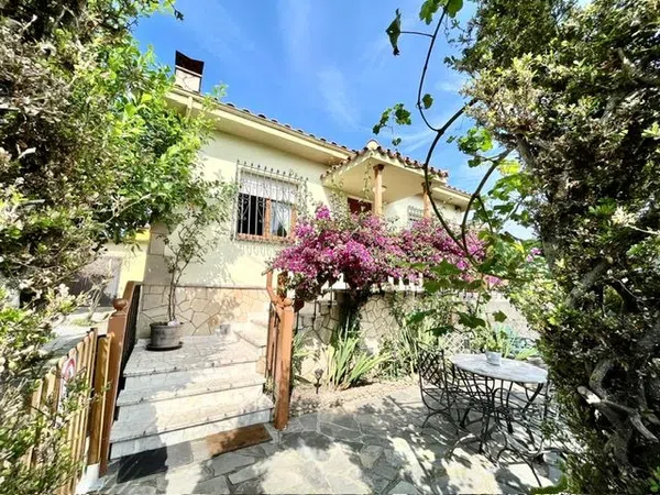 Casa o chalet independiente en Camín de la Torre, 8 - Foto 2